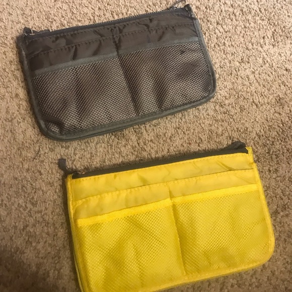 Weekend Deal !! 2 Amazing Cosmetic Bag - Picture 8 of 8